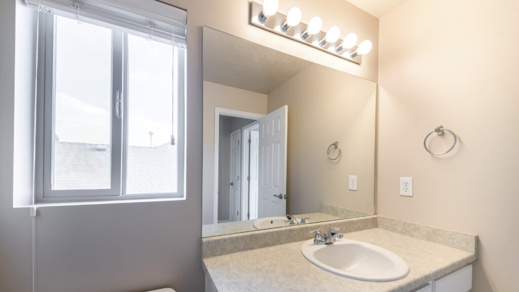 How to Choose the Right Paint Color for Your Bathroom